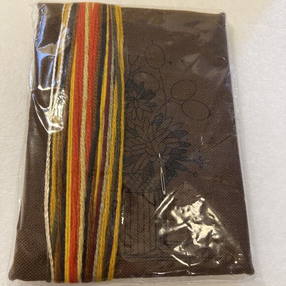 Vintage Jiffy Stitchery EMBROIDERY KIT Thistles and Strawflowers 1978 New - Picture 3 of 3